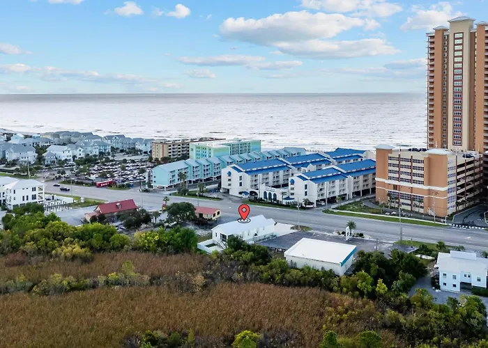 Holiday home Luxury 4br, Across Street From Beach, Sleeps 10!