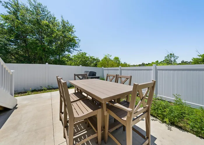 Holiday home Luxury 4br, Across Street From Beach, Sleeps 10! Gulf Shores