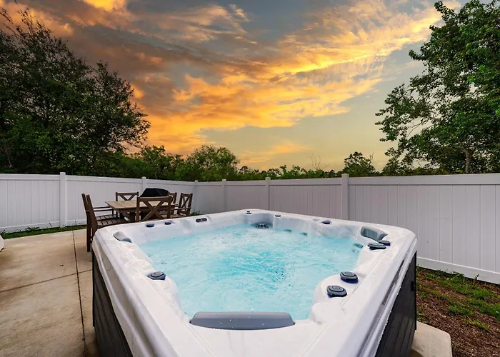 Luxury 4br Across Street From New Hot Tub! Gulf Shores