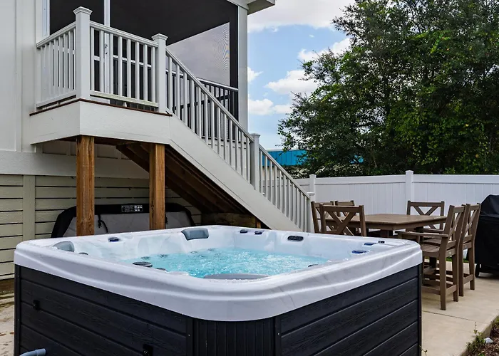 Holiday home Luxury 4br Across Street From New Hot Tub! *
